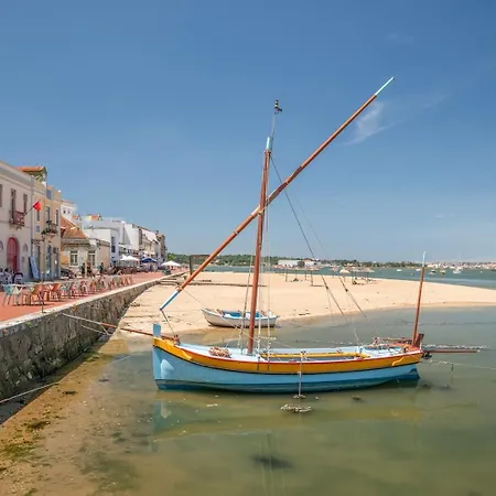 Guestready - Lovely Place In Seixal (Setubal)