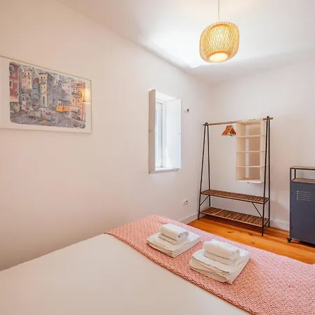 Guestready - Lovely Place In Penzion Seixal (Setubal)
