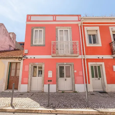 Guestready - Lovely Place In Seixal (Setubal)