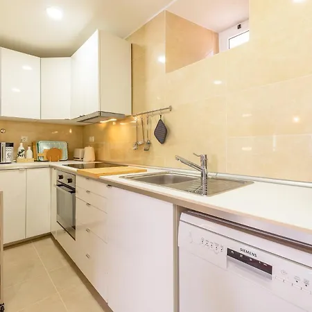 Guestready - Lovely Place In Penzion Seixal (Setubal)